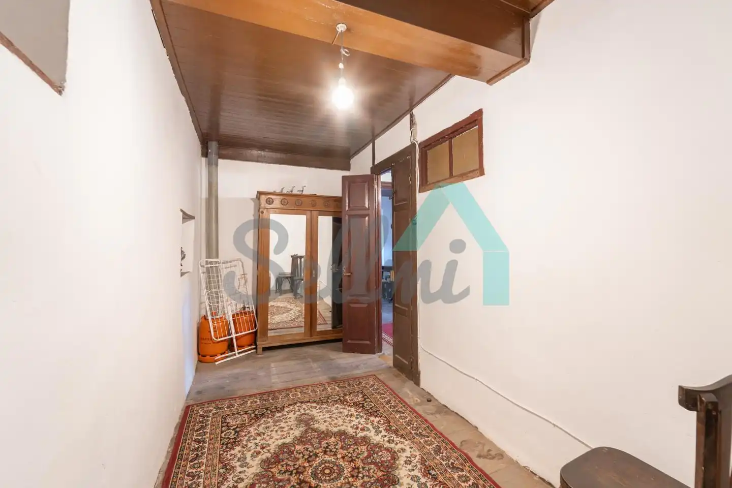 Casa adosada en venta en Quirós con Parquet y Trastero