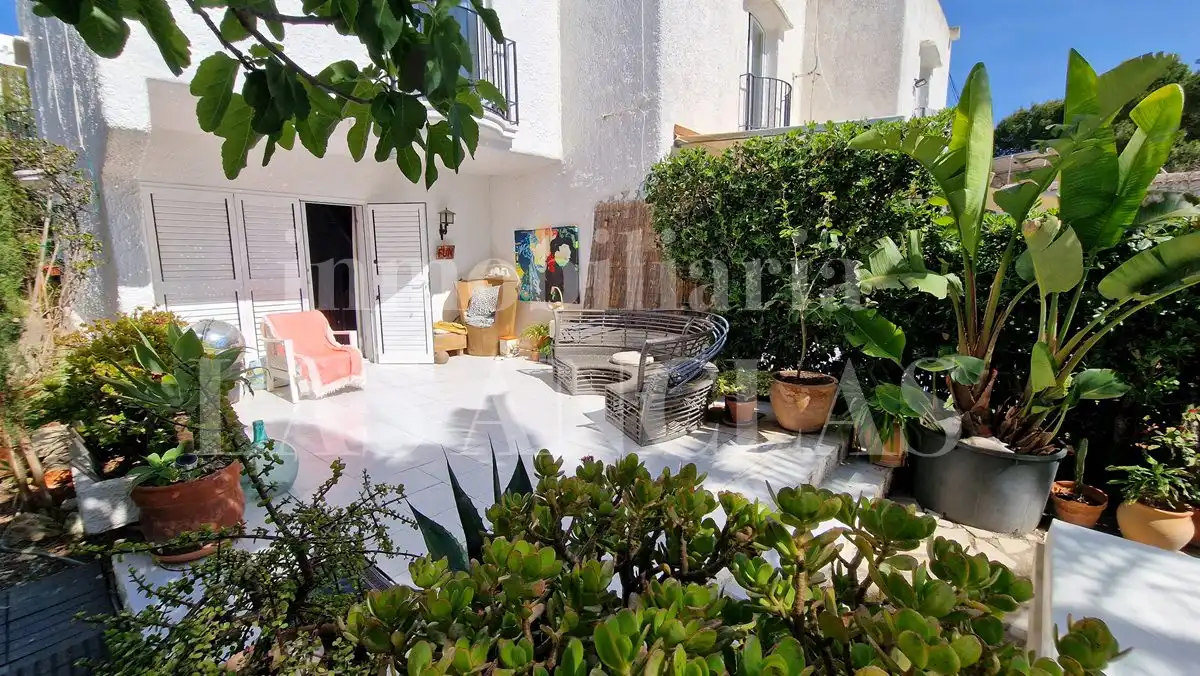 Terraza de Casa adosada en venta en Santa Eulària des Riu con Aire acondicionado, Jardín privado y Terraza