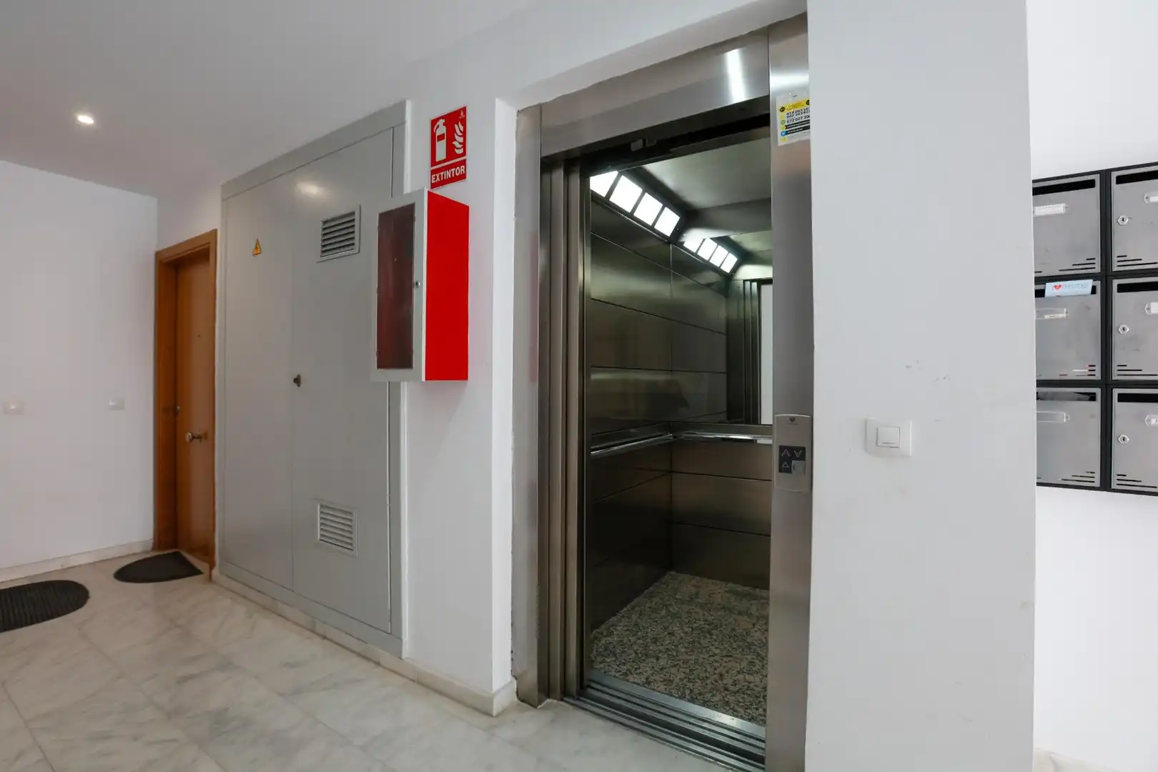 Planta baja en venta en Málaga con Aire acondicionado, Calefacción y Alarma