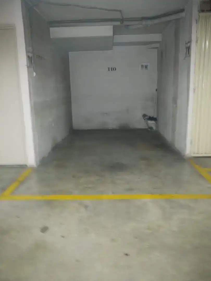 Parking of Garage for sale in Granada
