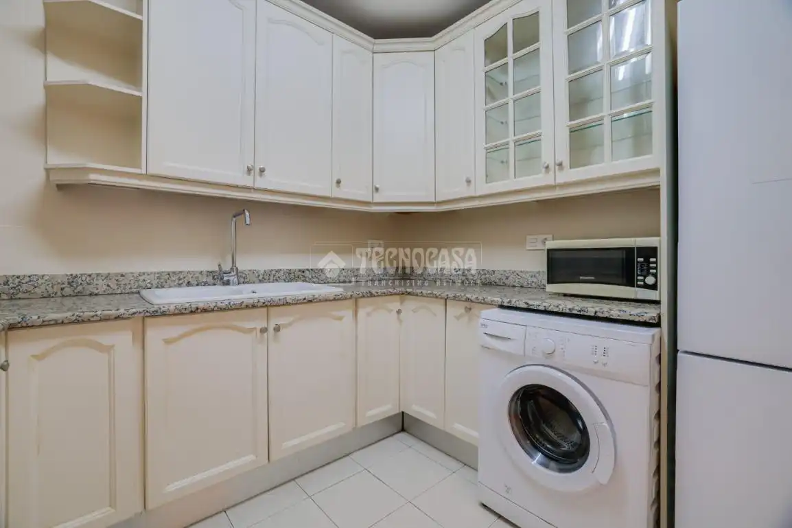 Cocina de Piso en venta en Barcelona con Aire acondicionado, Calefacción y Trastero