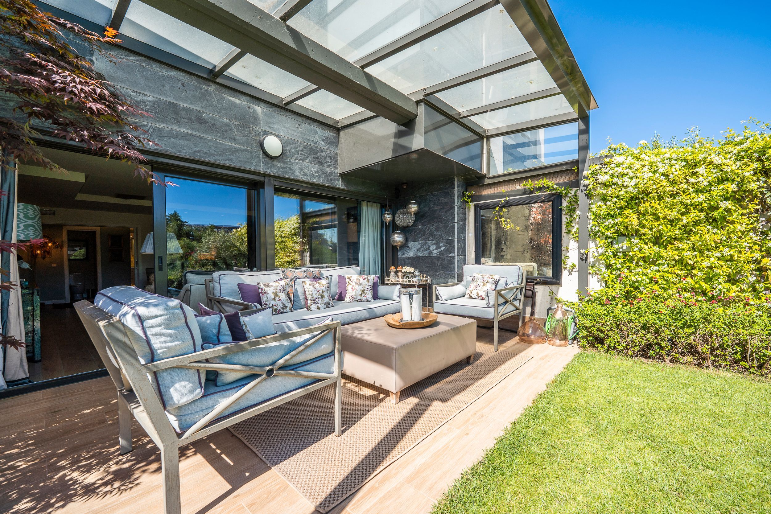 Terrace of Flat for sale in La Moraleja  with Air Conditioner, Heating and Private garden