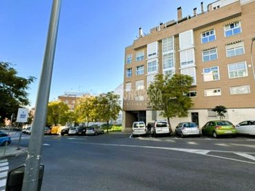 Local comercial en venda a Carabanchel