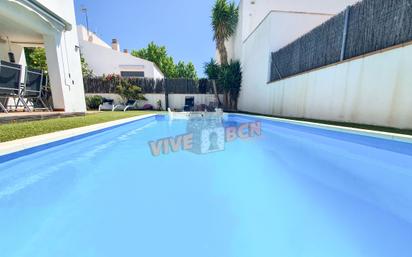 Swimming pool of Single-family semi-detached for sale in Calafell  with Air Conditioner, Heating and Private garden