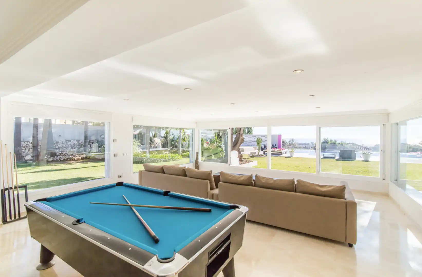 Chalet con piscina en venta en Elviria - Cabopino, imagen 13