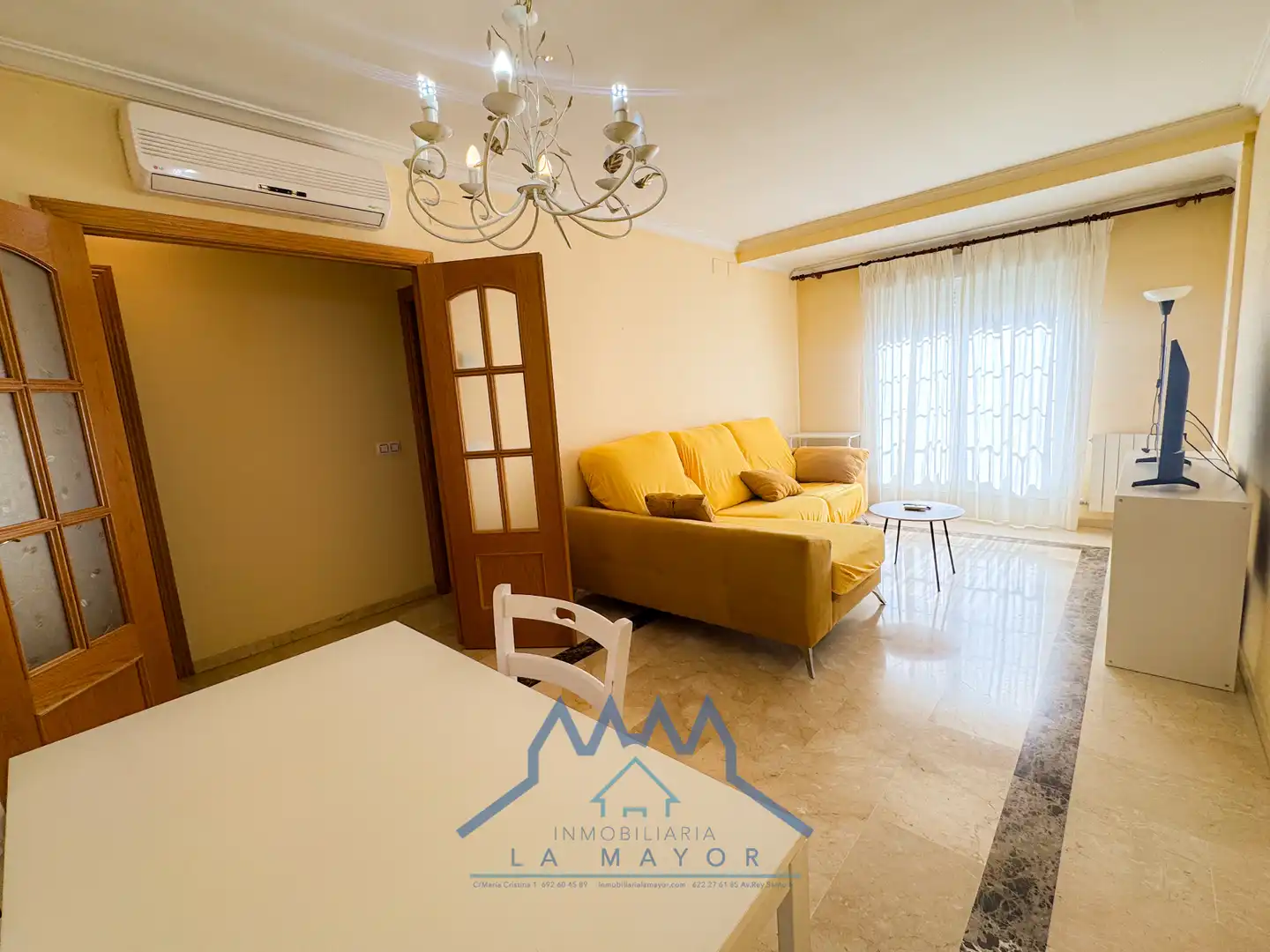 Living room of Flat for rent in Ciudad Real  with Air Conditioner, Terrace and Furnished