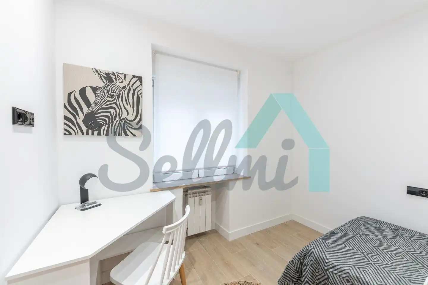 Flat for rent in Calle Real Oviedo, Masip