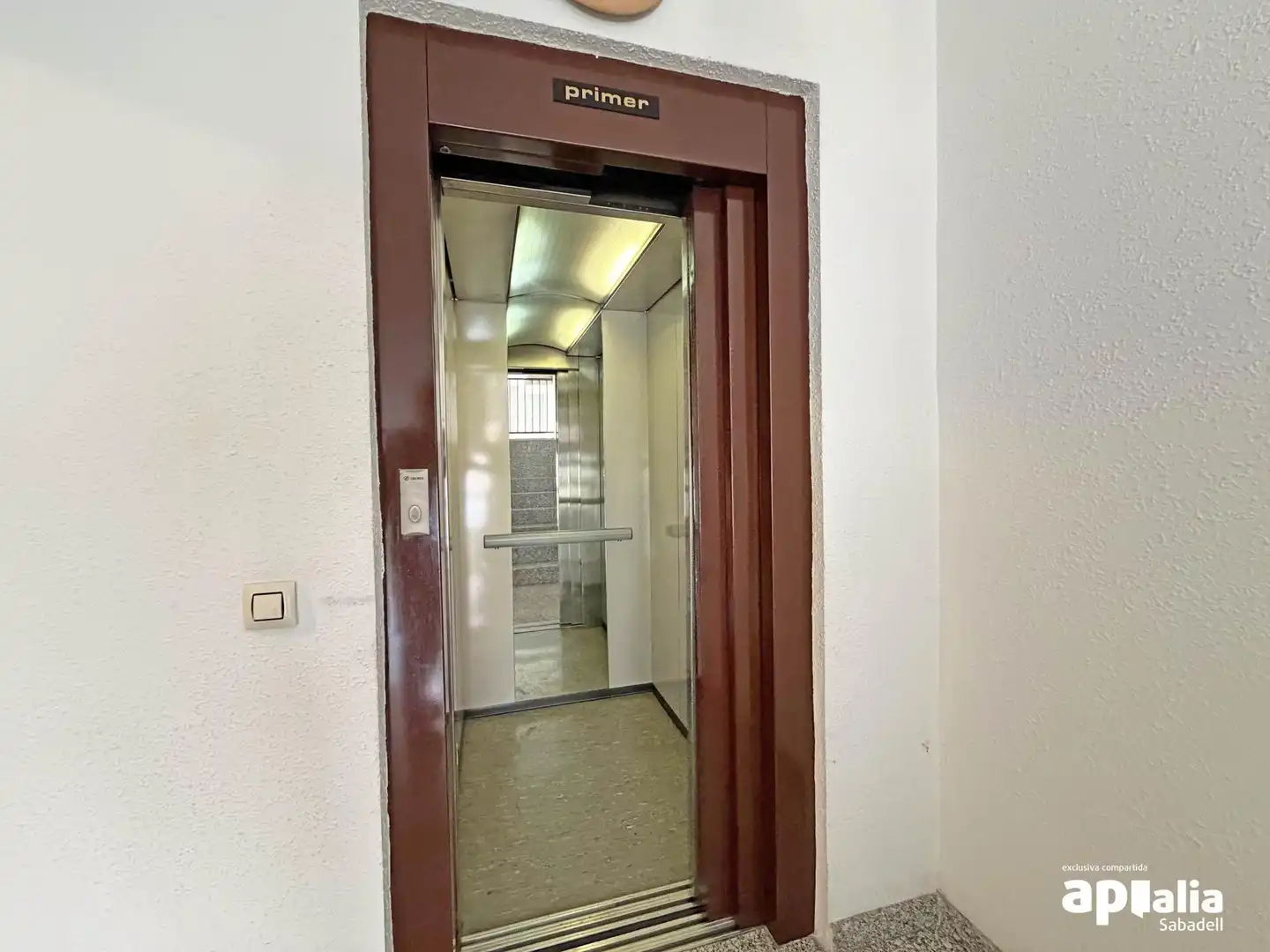 Piso en venta en Sabadell con Calefacción y Balcón