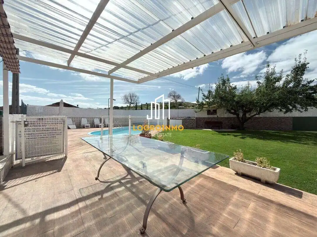 Piscina de Casa o chalet en venta en El Redal con Calefacción, Trastero y Piscina
