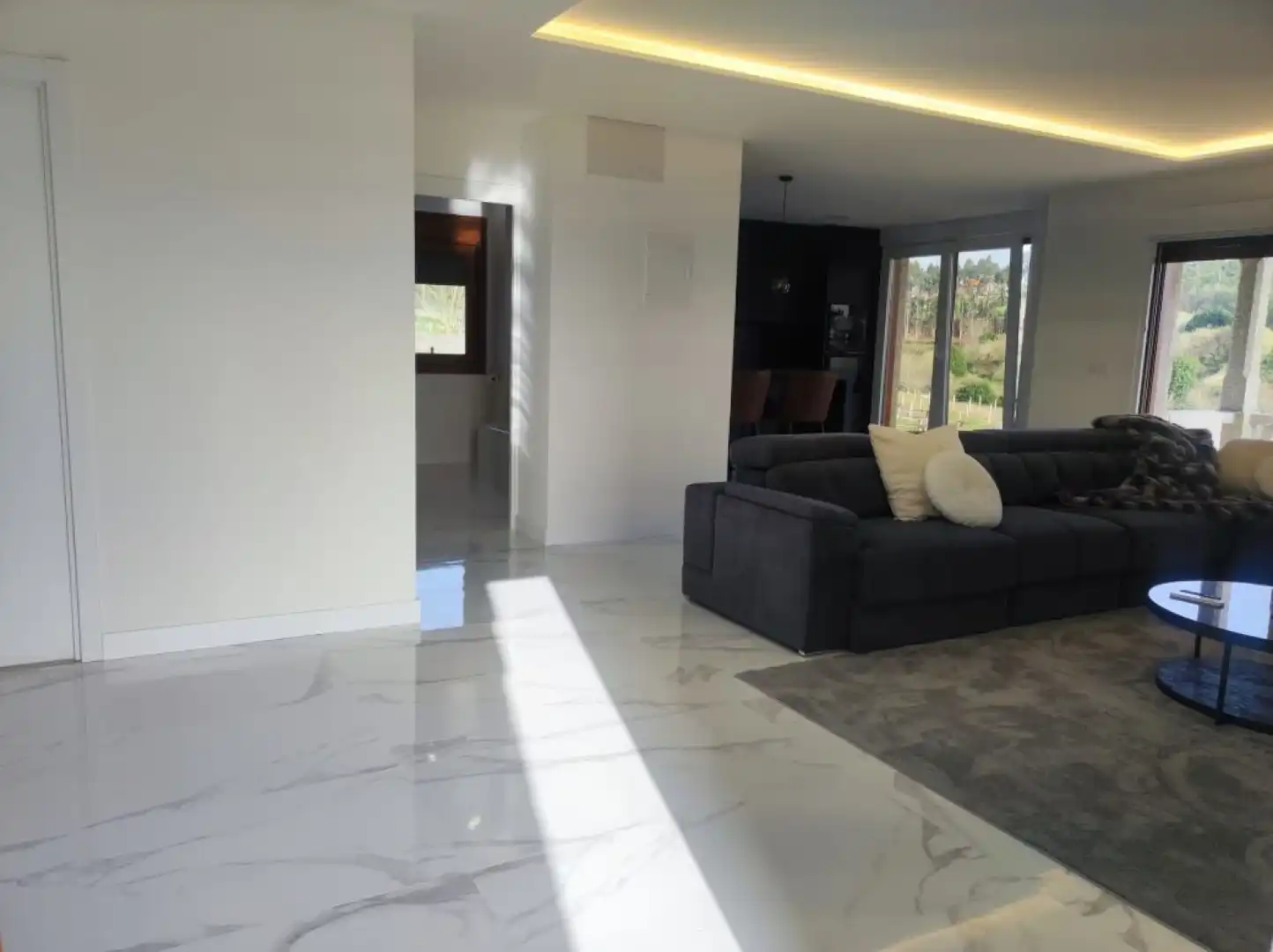 Living room of Flat for rent in Sanxenxo  with Air Conditioner, Heating and Terrace