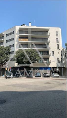 Local comercial en Venta en Carrer Carrer de Ramon Turró en El Poblenou