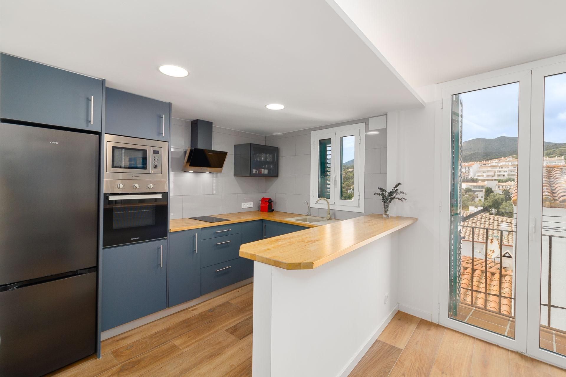 Kitchen of Duplex for sale in Cadaqués  with Heating