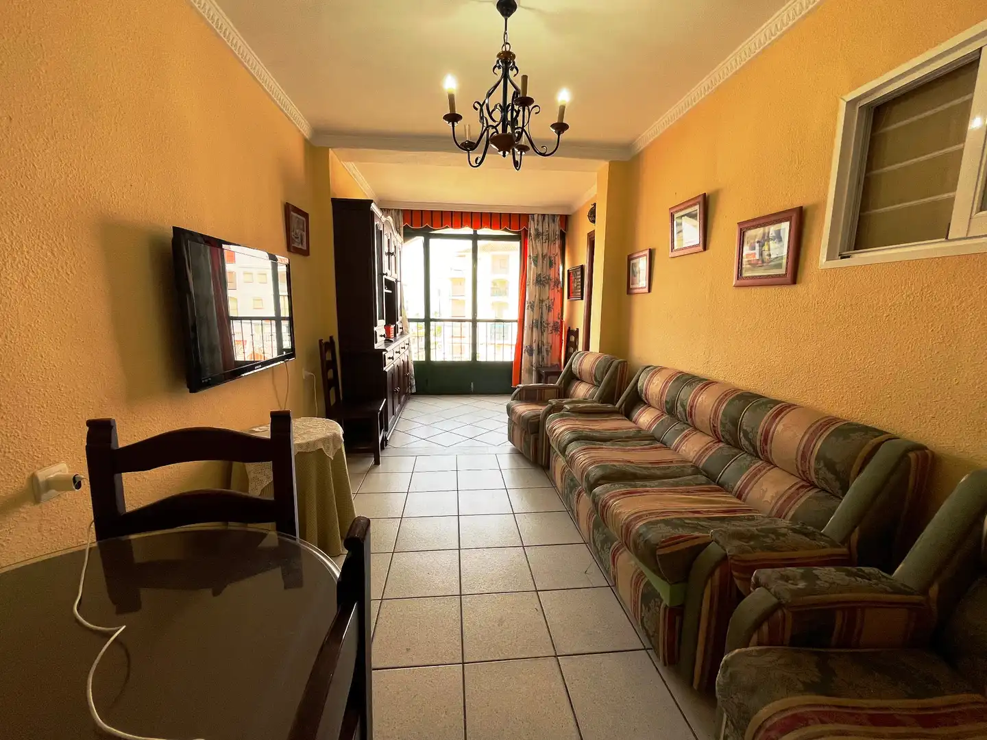 Sala de estar de Piso en venta en Almonte con Amueblado, Lavadora y Microondas