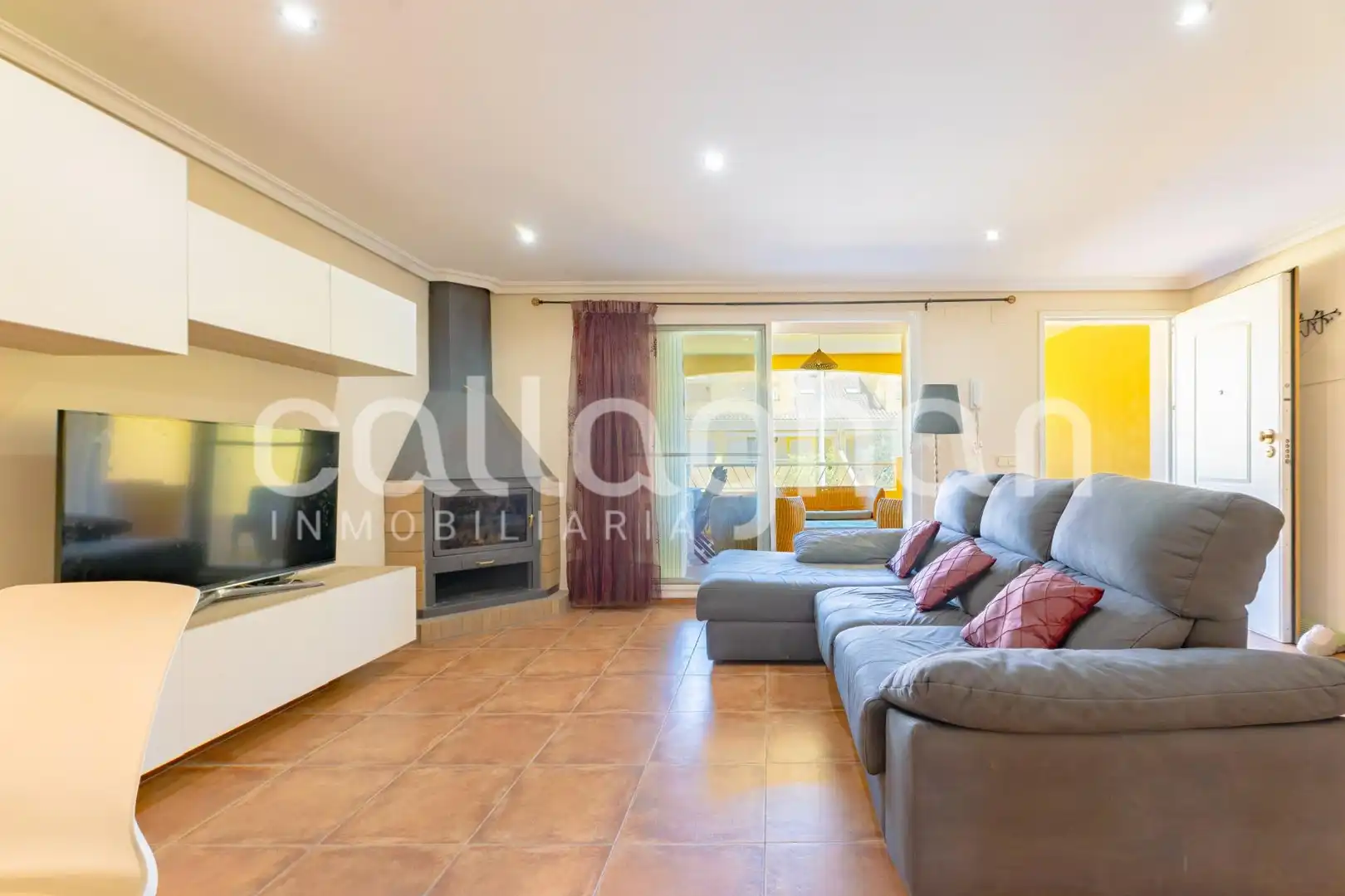 Terraced house with terrace for sale in Corinto - Almarda