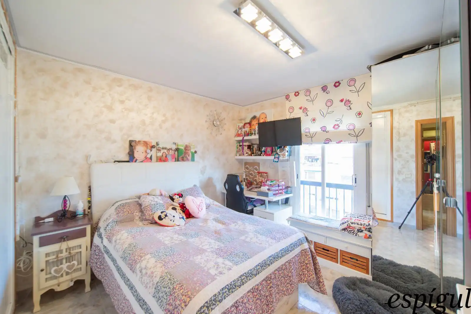 Flat for sale in Corunya, Sant Narcís