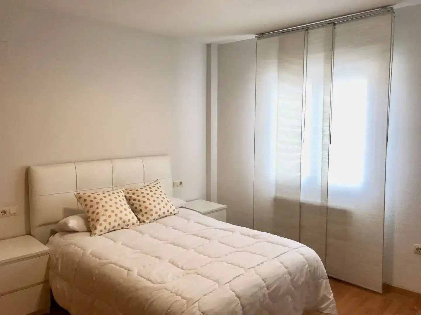 Dormitori de Pis en venda en El Tiemblo  amb Aire condicionat, Parquet i Moblat
