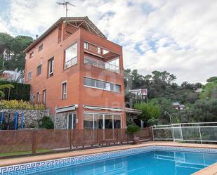 Piscina de Casa o xalet en venda en Castellar del Vallès amb Terrassa i Piscina