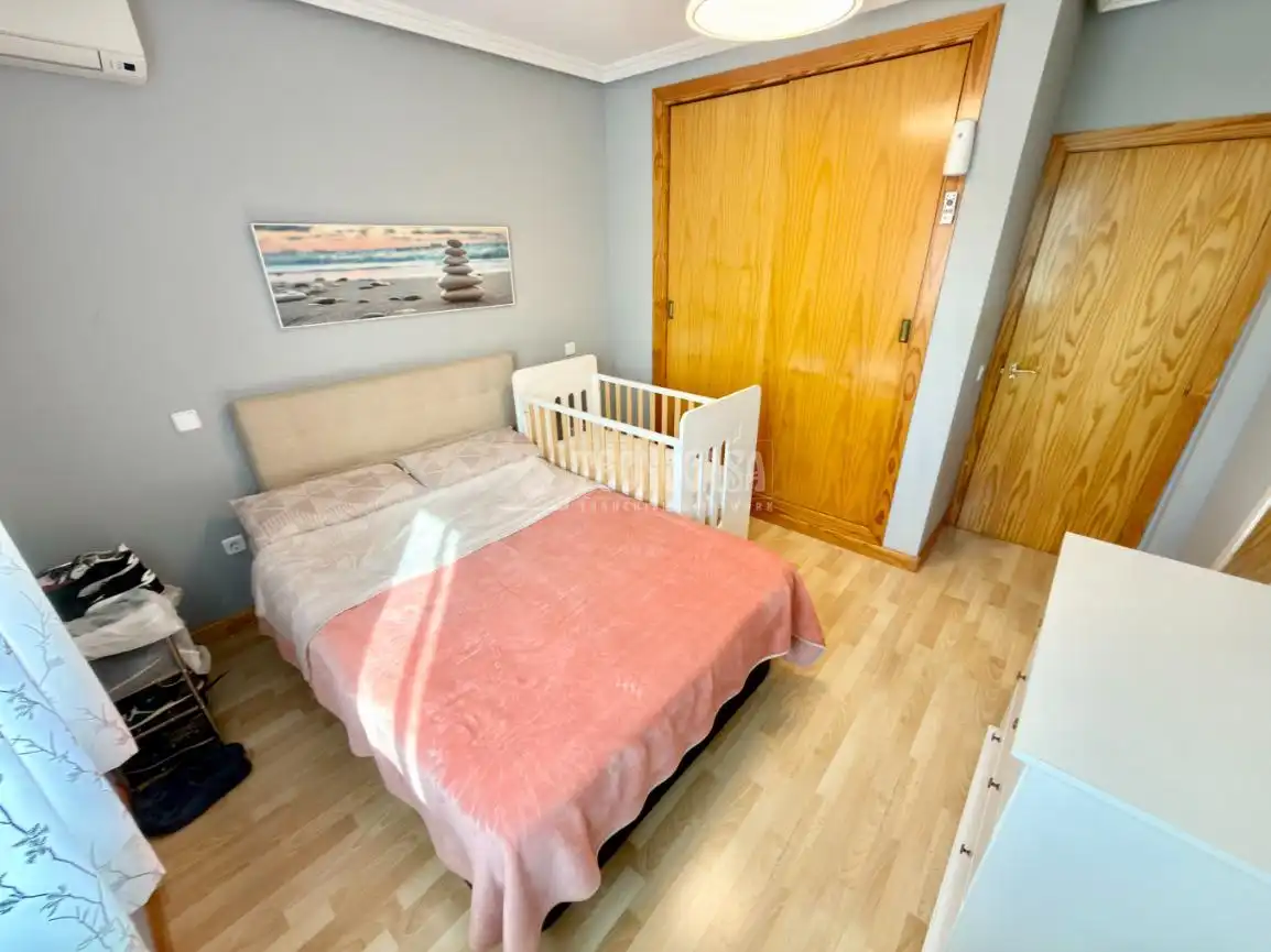 Habitación de Casa adosada en venta en Valdeaveruelo con Aire acondicionado, Calefacción y Terraza