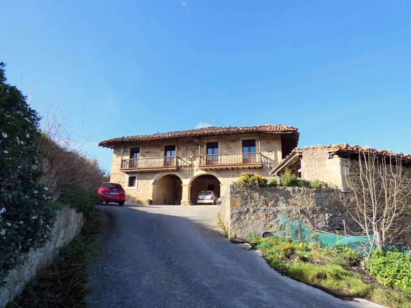 Vista exterior de Finca rústica en venta en Aramaio con Calefacción, Amueblado y Balcón