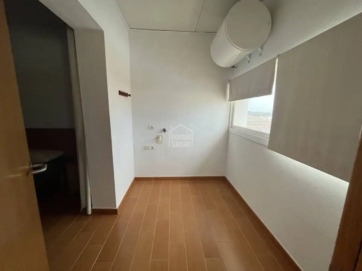 Gewerbefläche zum Verkauf in Maó ciutat, imagen 20