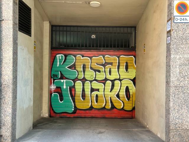 Garaje en Venta en Carrer de Vèlia en Porta