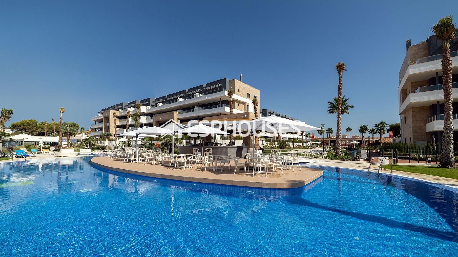 Swimming pool of Planta baja for sale in Orihuela  with Terrace, Storage room and Balcony