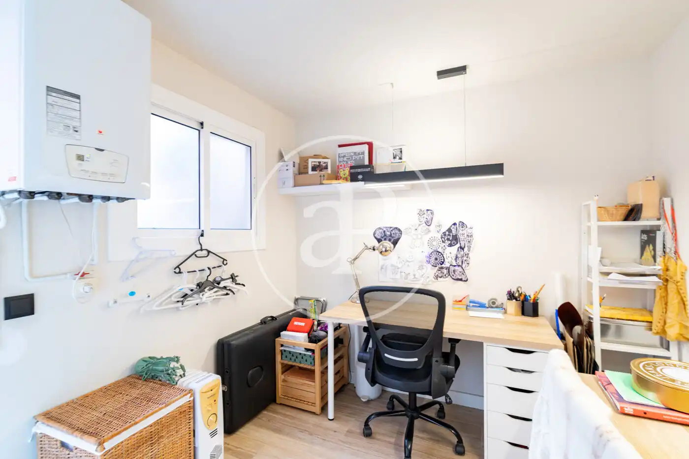 Wohnung zum Verkauf in Barcelona mit Klimaanlage, Heizung und Terrasse