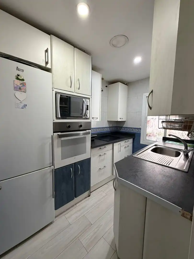 Flat for sale in Reyes Católicos