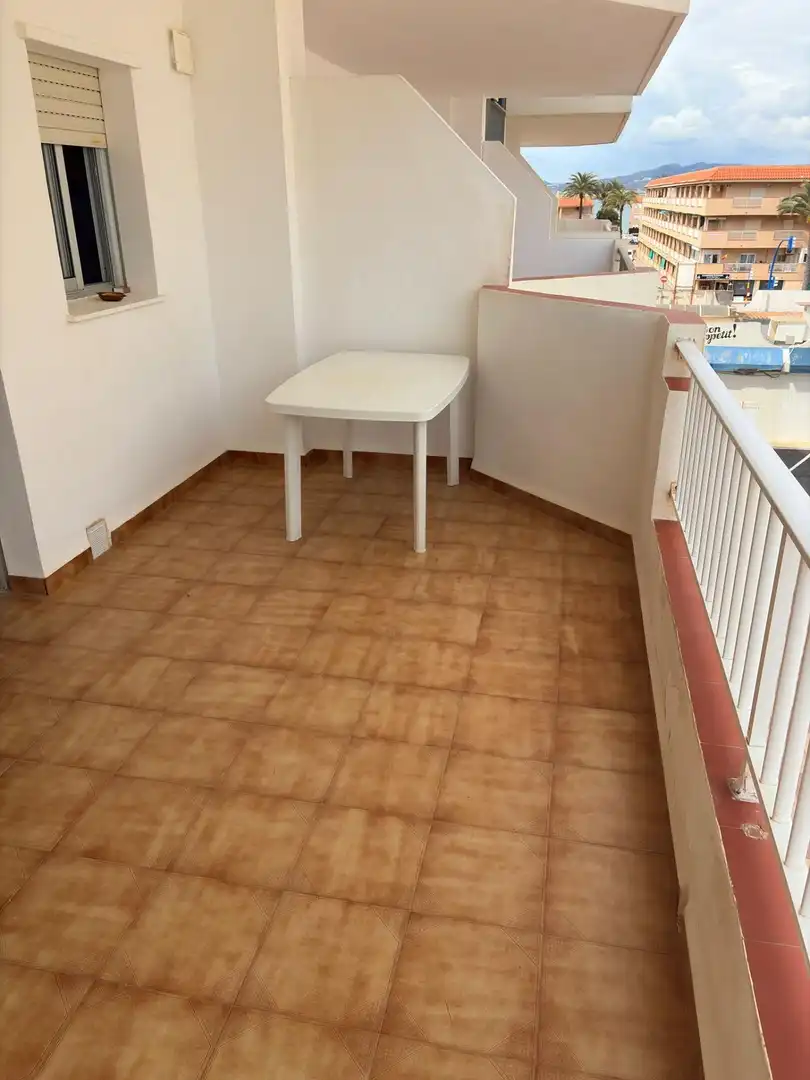 Apartments for rent in Urbanizacion Las Sirenas III, Entremares