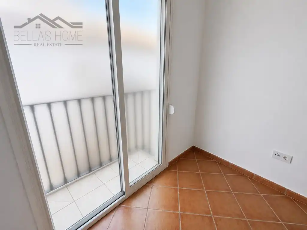 Terraza de Piso en venta en Estepona con Balcón