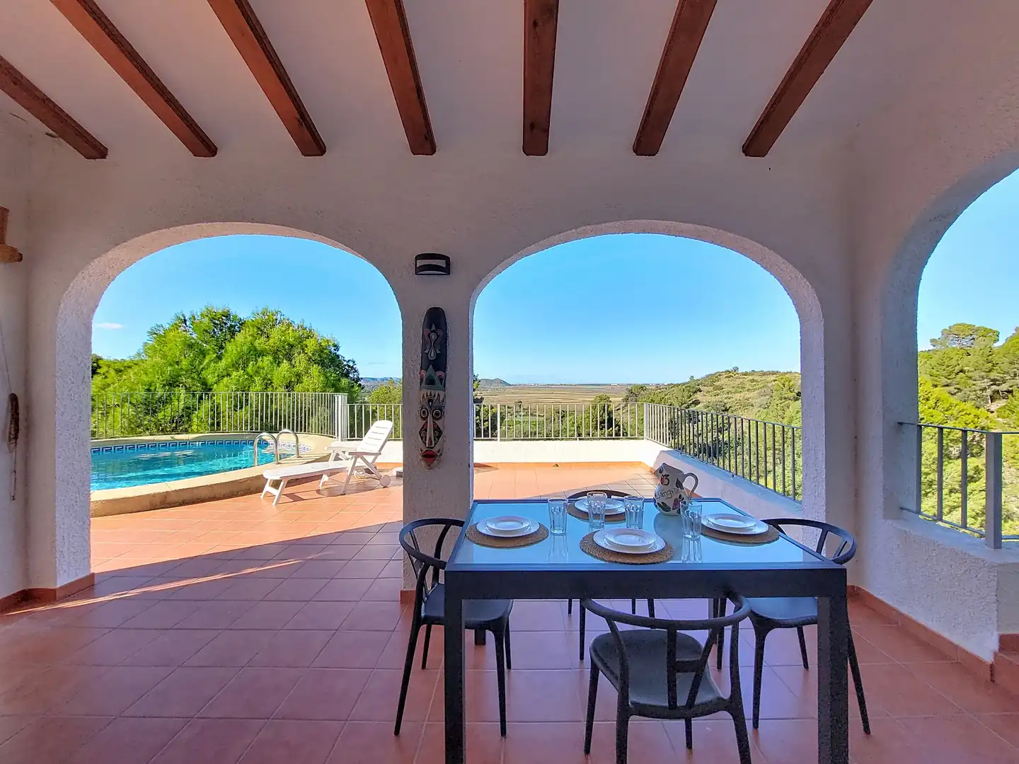 Chalet con piscina en venta en Avenida Pego 103