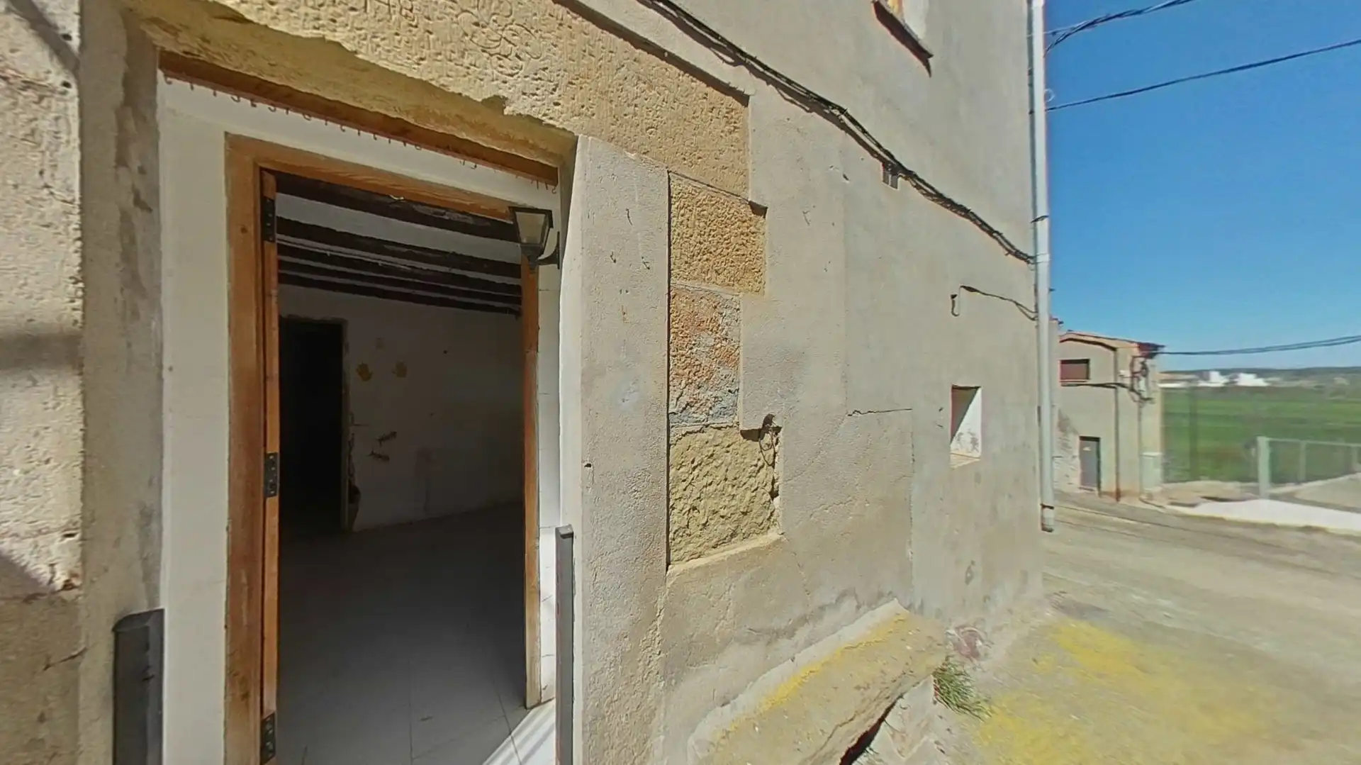 Casa adosada en venta en Els Plans de Sió con Trastero