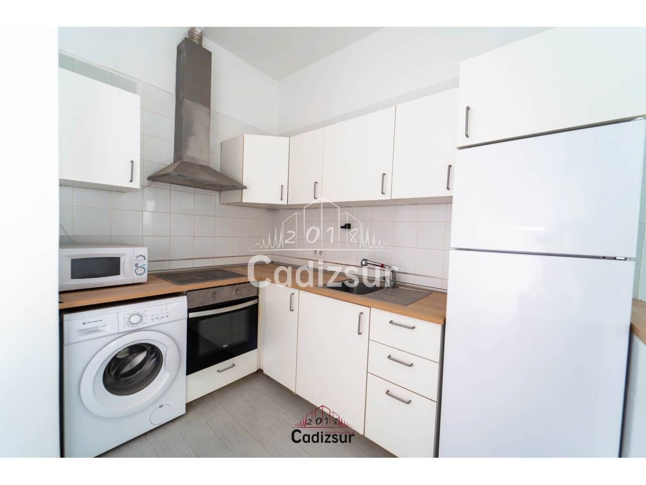 Kitchen of Flat for sale in  Cádiz Capital