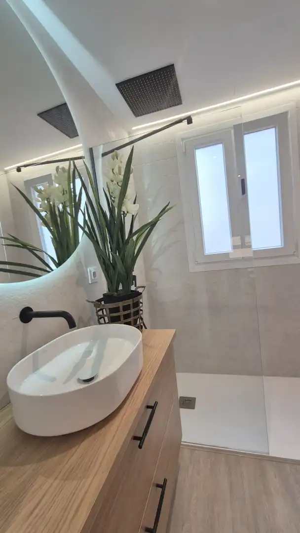 Bany de Apartament en venda en Badajoz amb Aire condicionat, Calefacció i Terrassa