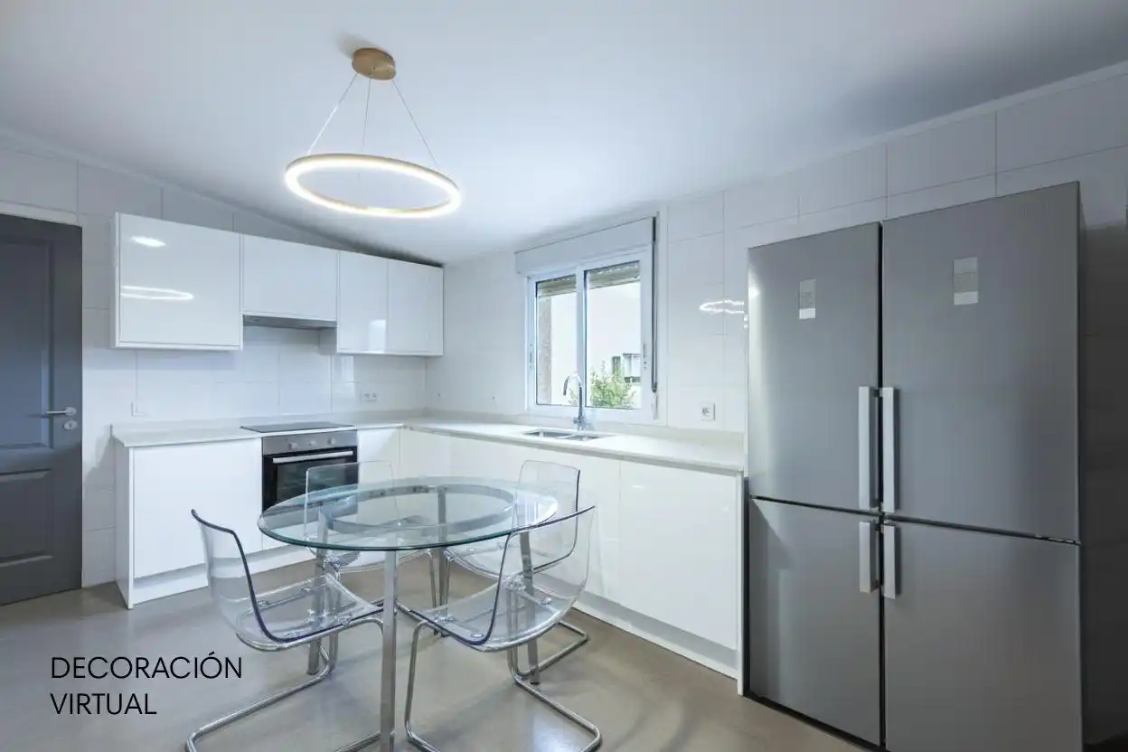 Cocina de Casa o chalet en venta en Ourense Capital  con Calefacción, Jardín privado y Balcón