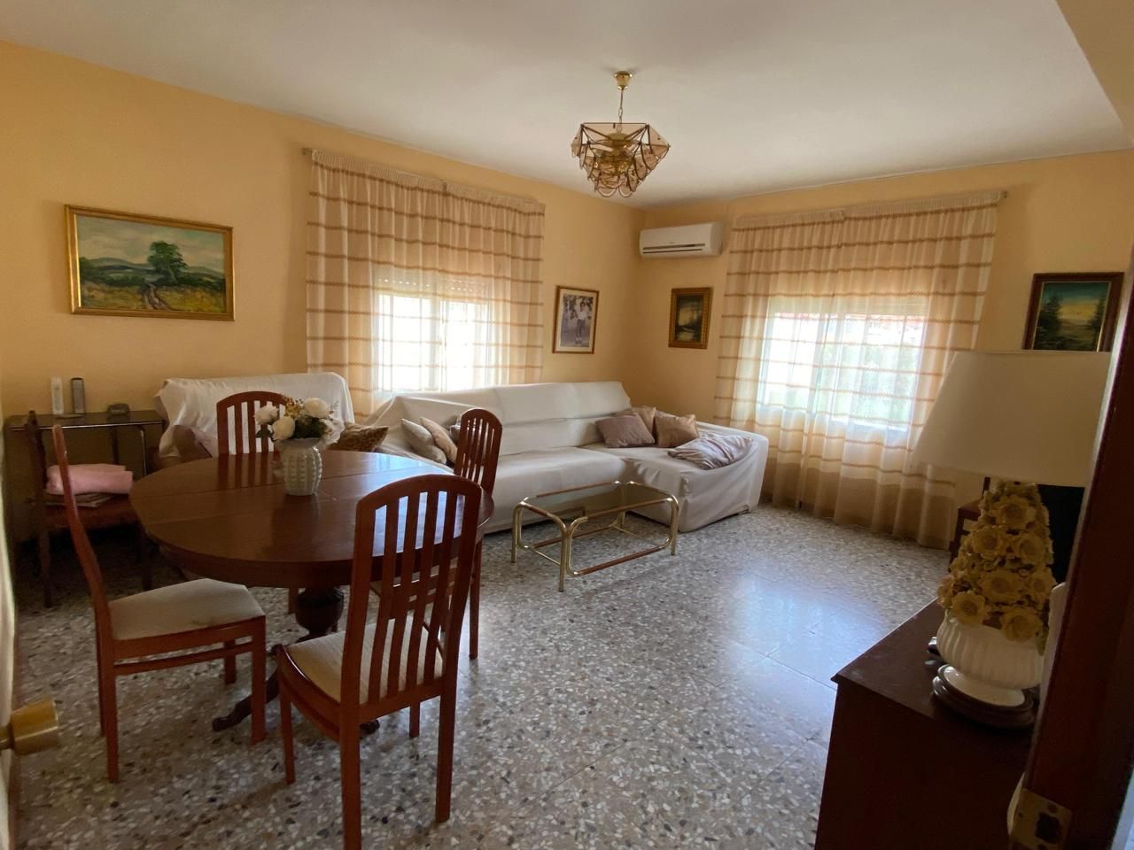 Sala d'estar de Casa o xalet en venda en Maluenda amb Aire condicionat, Jardí privat i Terrassa