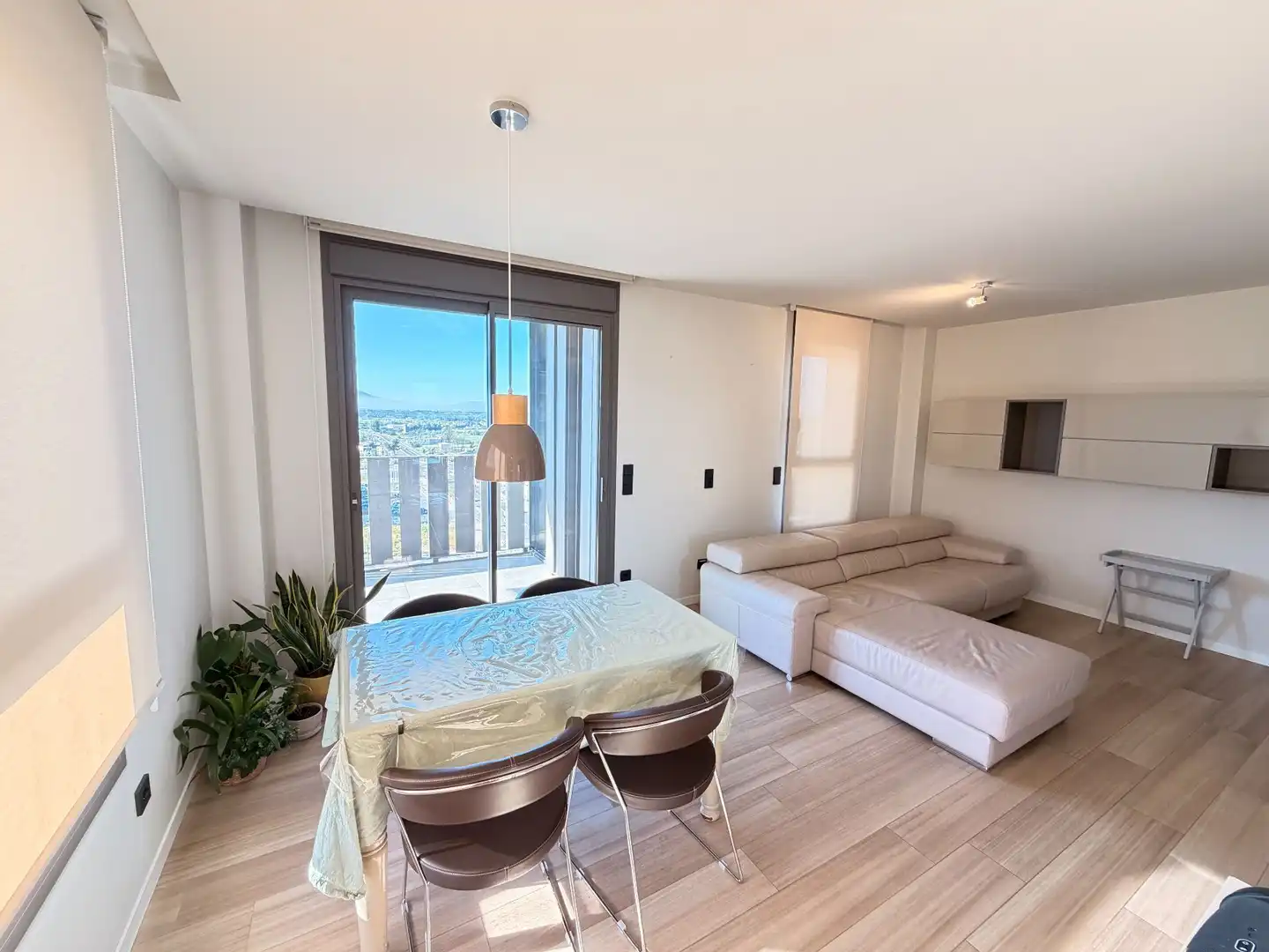 Wohnzimmer von Wohnung zum Verkauf in Tortosa mit Klimaanlage, Heizung und Privatgarten