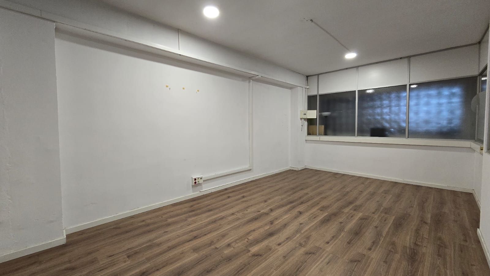 Local de lloguer a Carrer d'Àvila, El Parc i la Llacuna del Poblenou, Sant Martí