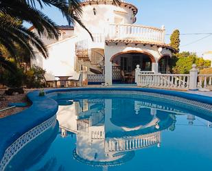 Piscina de Casa o xalet en venda en Dénia amb Aire condicionat, Calefacció i Jardí privat