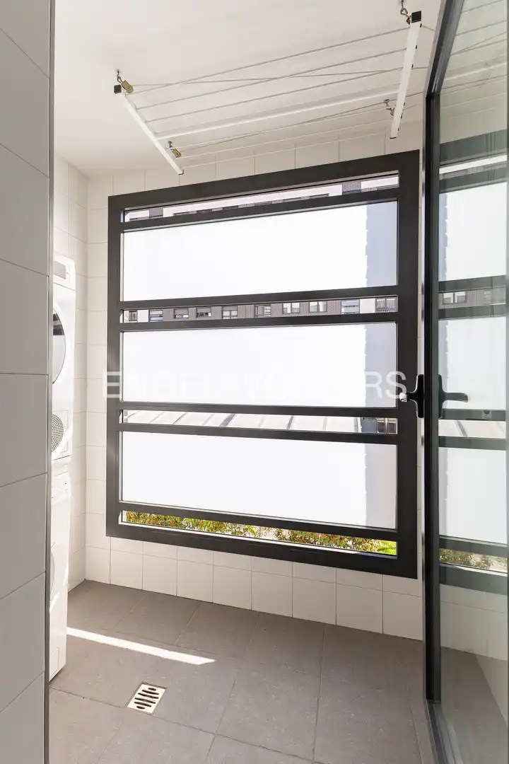 Vista exterior de Piso en venta en Madrid con Aire acondicionado, Calefacción y Jardín privado