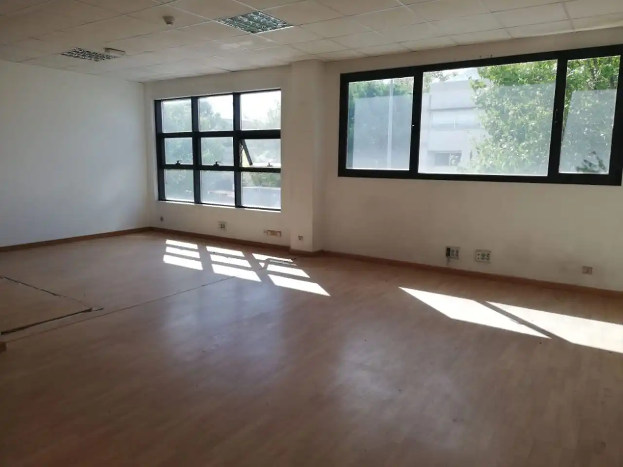 Oficina de alquiler en Villaviciosa de Odón