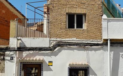 Vista exterior de Casa o xalet de lloguer en  Valencia Capital amb Terrassa i Balcó