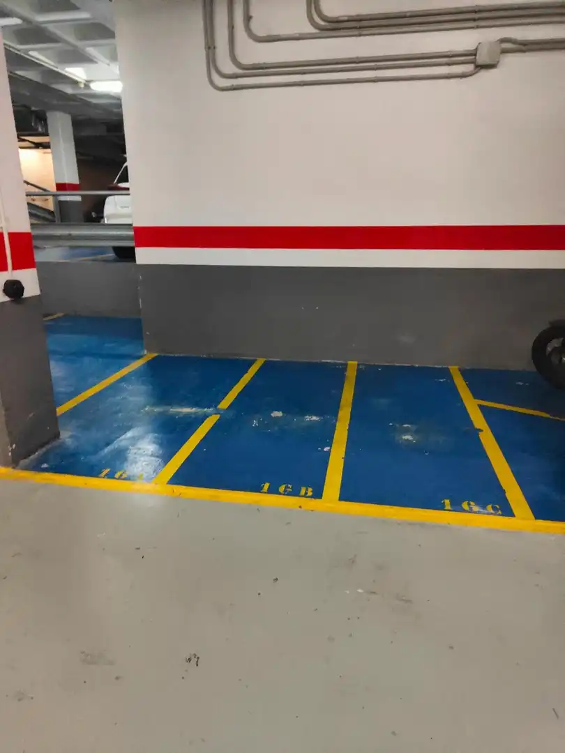 Einzelparkplatz zur Miete in Carrer CAPONATA 8, imagen 2