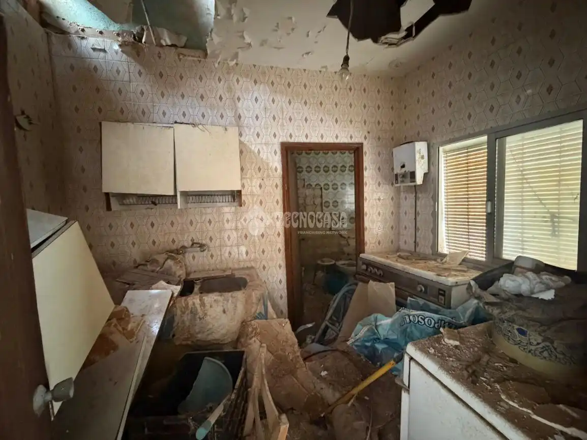 Casa aparellada en venda a Núcleo urbano, imagen 3