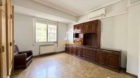 Foto 4 de Pis en venda a San Millán - Ayuntamiento, Logroño