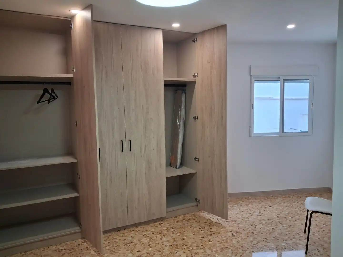 Bedroom of Study for sale in Alzira  with Furnished, Oven and Washing machine
