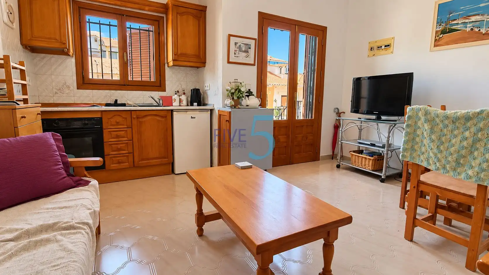 Piso con terraza en venta en Zona Carrefour - Urbanizaciones, imagen 3