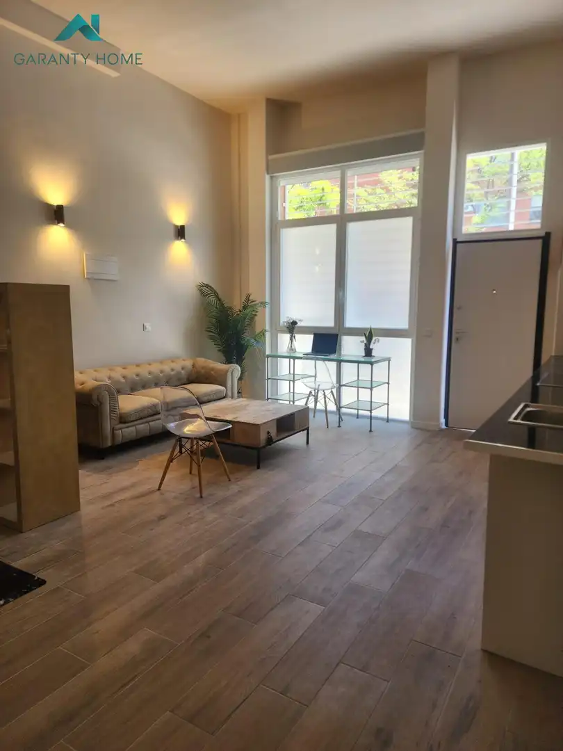 Sala d'estar de Apartament en venda en Madrid amb Aire condicionat i Calefacció