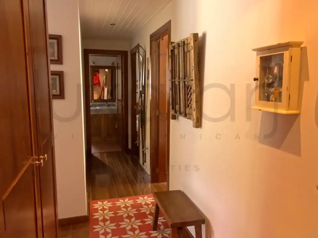 Apartamento en venta en Naut Aran