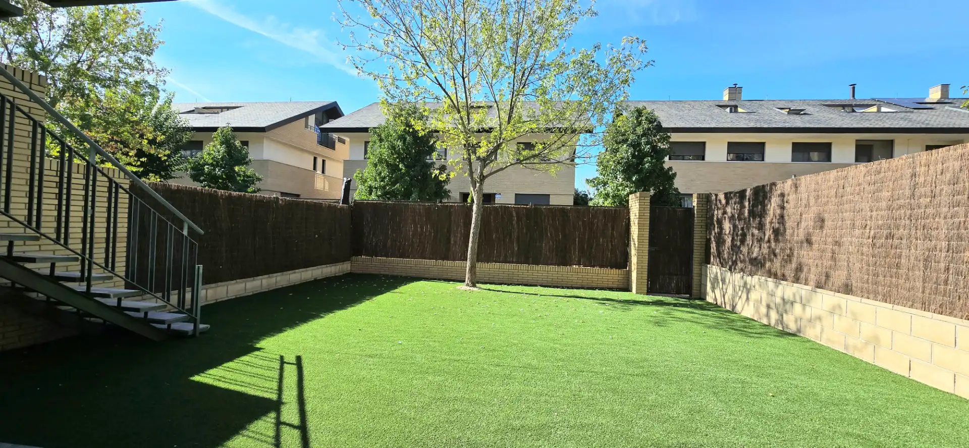 Casa pareada con piscina en venta en Calle de Ibiza, imagen 4